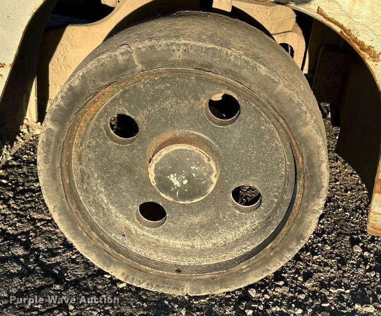 image for item NE9566 Nissan MCPL02A2BLV  forklift