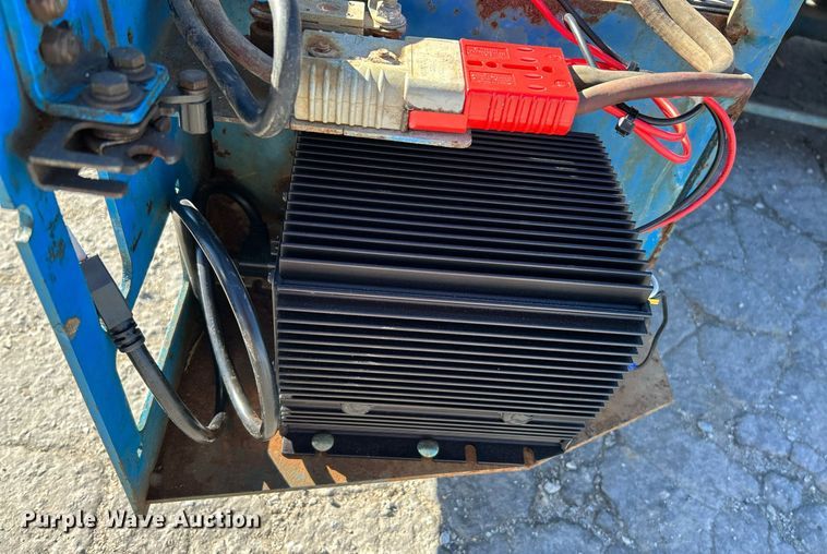 image for item NE9567 2005 Genie GS-2632  scissor lift