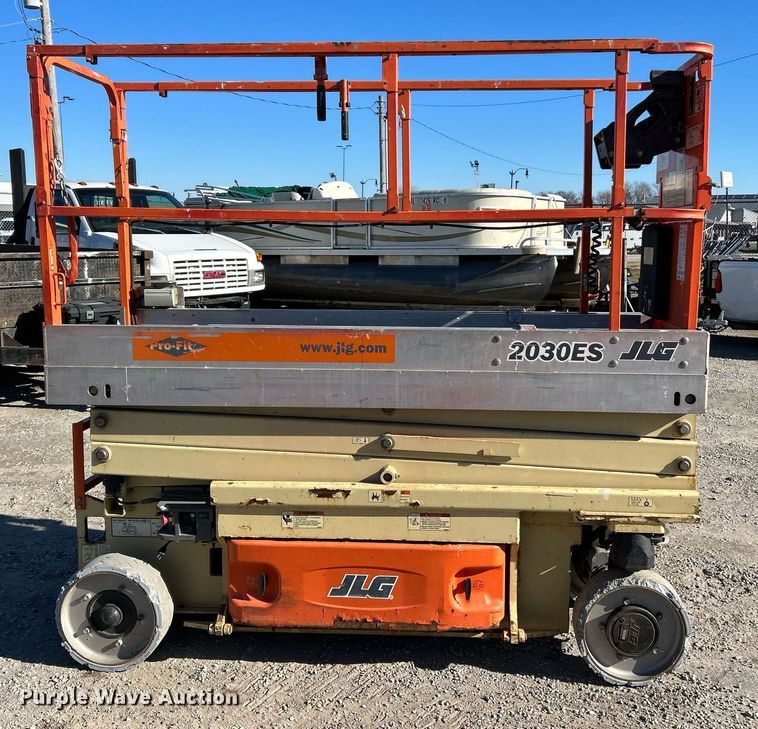 image for item NE9568 2007 JLG 2030ES  scissor lift