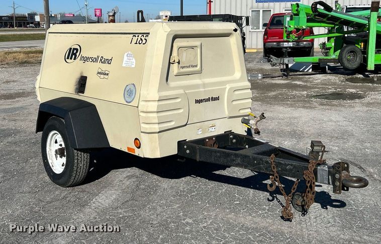 image for item NE9569 2011 Ingersoll Rand P185WJD-T4I  air compressor