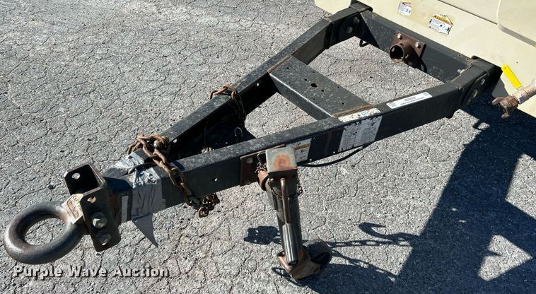 image for item NE9569 2011 Ingersoll Rand P185WJD-T4I  air compressor