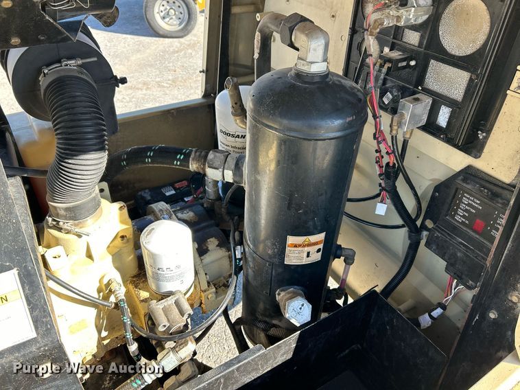 image for item NE9569 2011 Ingersoll Rand P185WJD-T4I  air compressor