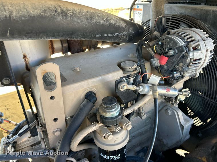 image for item NE9569 2011 Ingersoll Rand P185WJD-T4I  air compressor