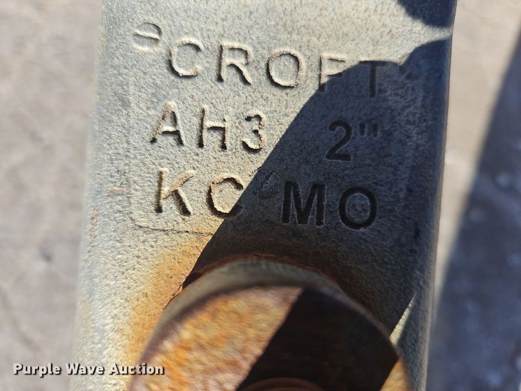 image for item NE9572 2015 Vermeer BC700XL  wood chipper