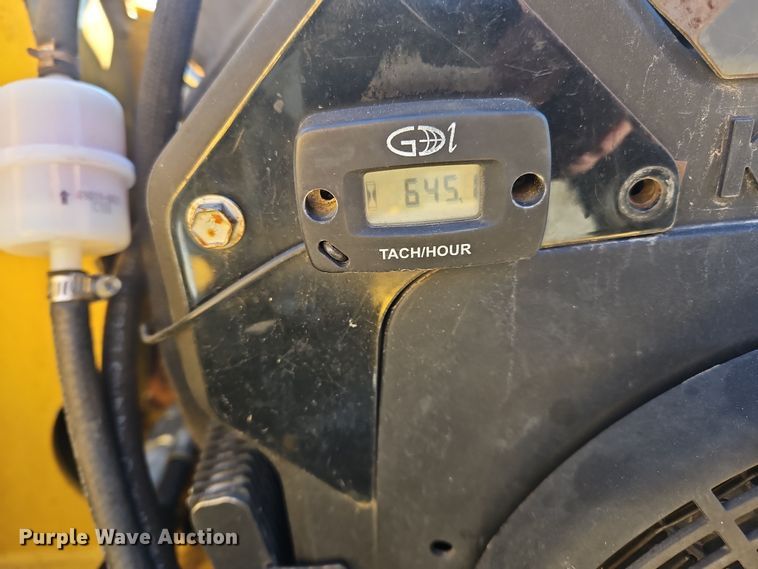 image for item NE9572 2015 Vermeer BC700XL  wood chipper