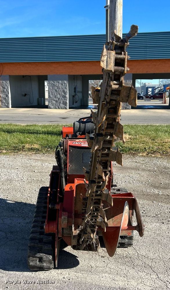 image for item NE9578 2018 Ditch Witch C30X  trencher