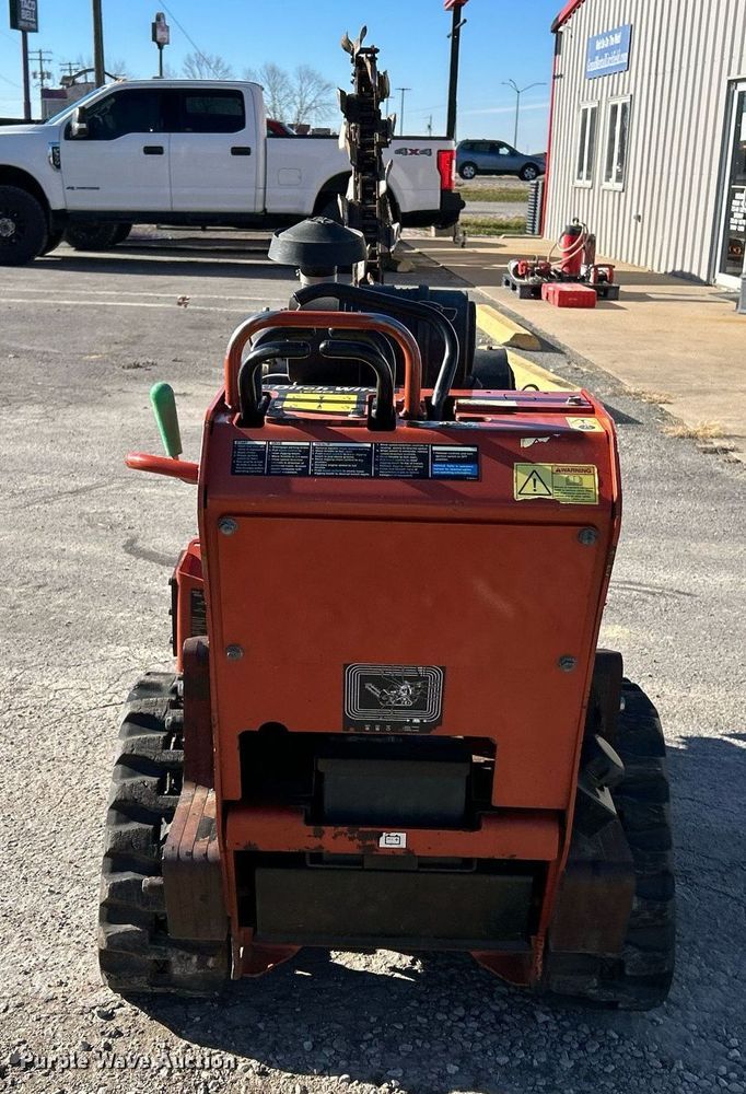 image for item NE9578 2018 Ditch Witch C30X  trencher