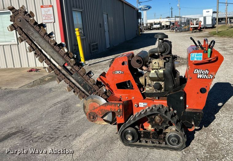 image for item NE9578 2018 Ditch Witch C30X  trencher