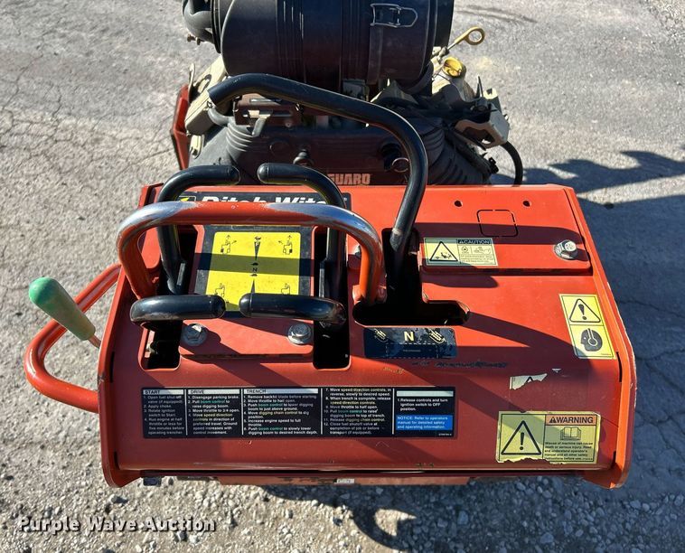 image for item NE9578 2018 Ditch Witch C30X  trencher