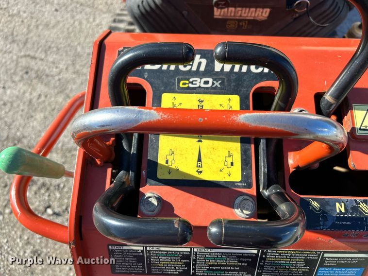image for item NE9578 2018 Ditch Witch C30X  trencher