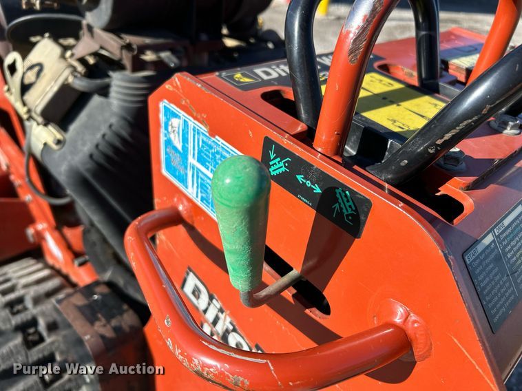 image for item NE9578 2018 Ditch Witch C30X  trencher