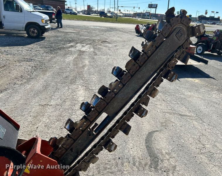 image for item NE9578 2018 Ditch Witch C30X  trencher