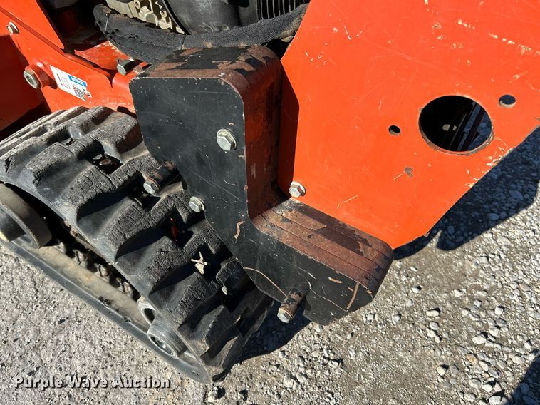 image for item NE9578 2018 Ditch Witch C30X  trencher