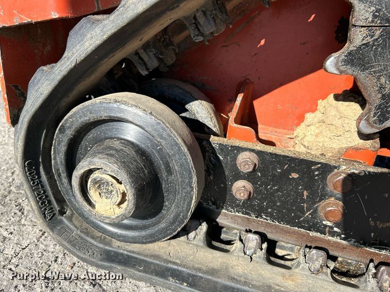 image for item NE9578 2018 Ditch Witch C30X  trencher