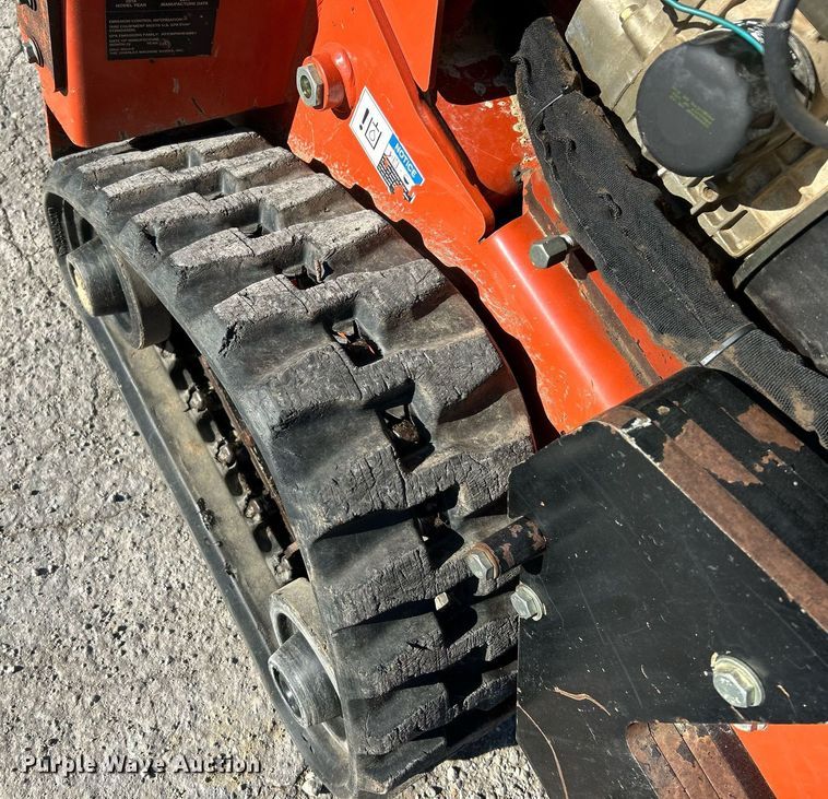 image for item NE9578 2018 Ditch Witch C30X  trencher