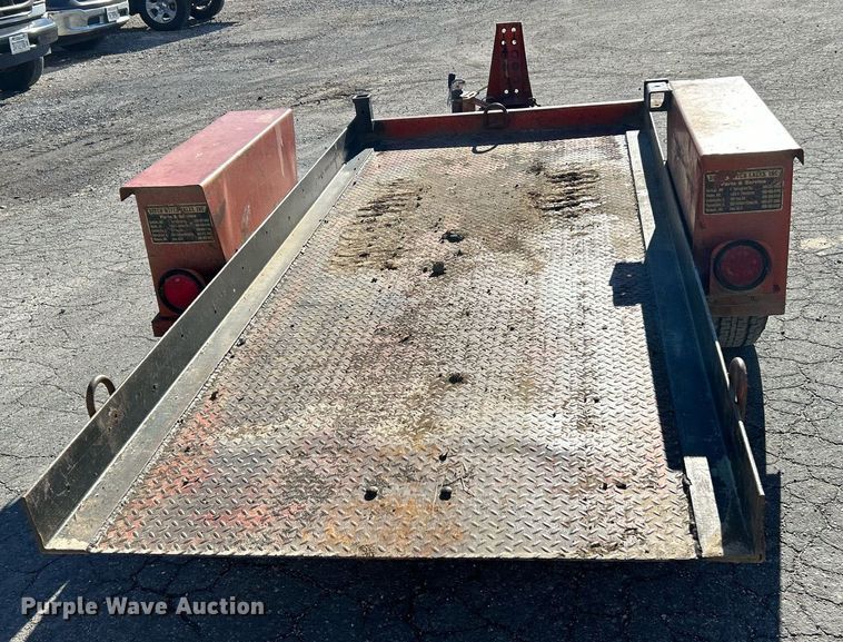 image for item NE9579 2005 Belshe PK-1EB  tilt deck utility trailer