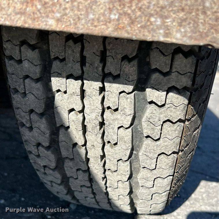 image for item NE9579 2005 Belshe PK-1EB  tilt deck utility trailer