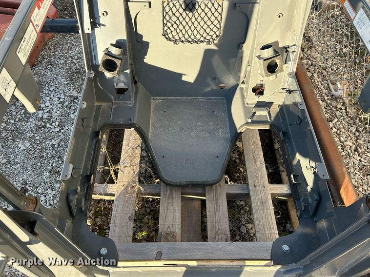 image for item NE9580 Takeuchi TL8R2  skid steer cab