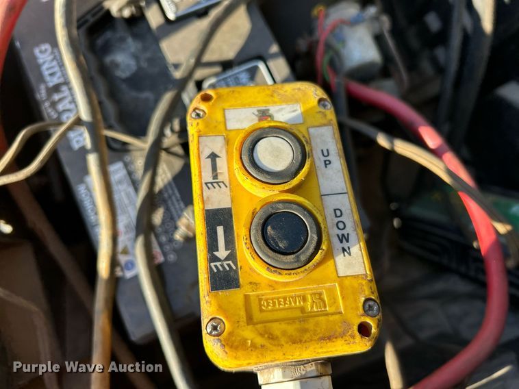 image for item NE9581 1991 Shop built  dump trailer