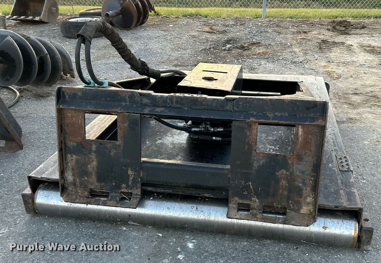 image for item NE9587 60" W skid steer rotary mower