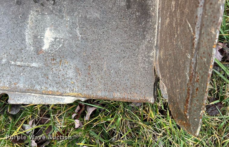 image for item NE9629 1998 Bobcat 863  skid steer loader