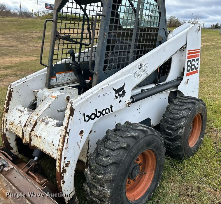image for item NE9629 1998 Bobcat 863  skid steer loader