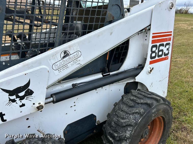image for item NE9629 1998 Bobcat 863  skid steer loader