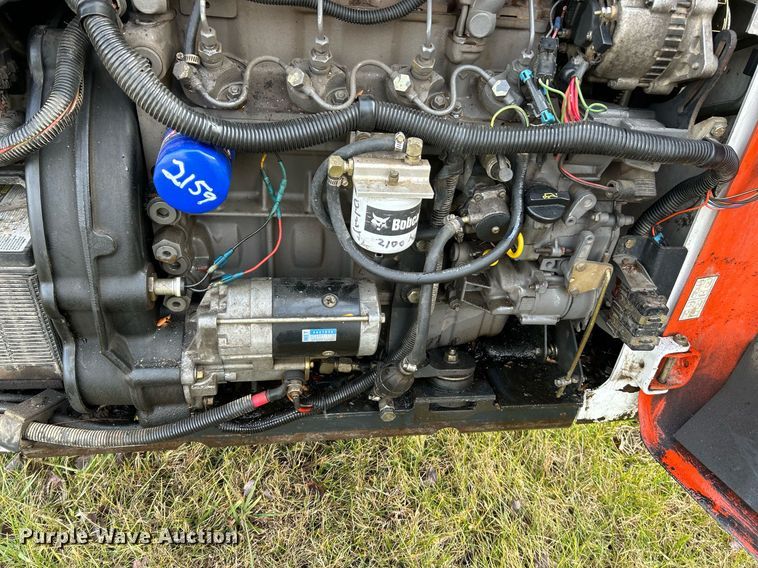 image for item NE9629 1998 Bobcat 863  skid steer loader