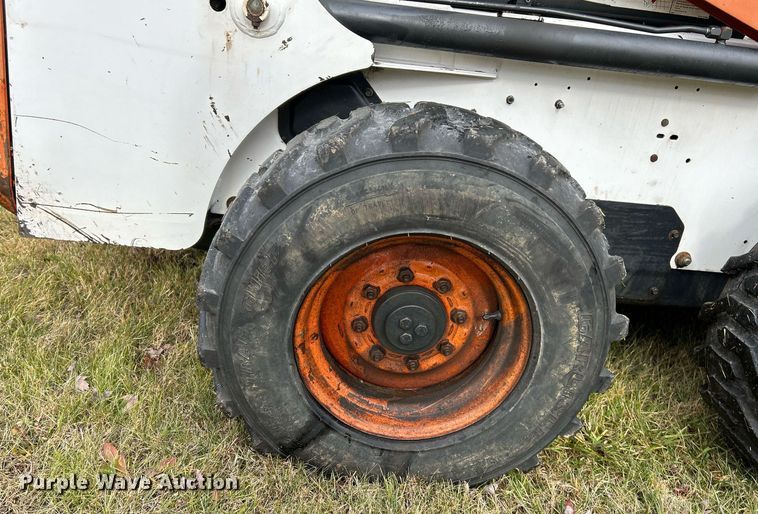 image for item NE9629 1998 Bobcat 863  skid steer loader