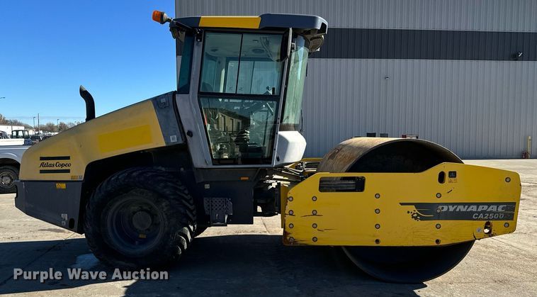 image for item NI9554 2015 Dynapac CA2500D  single drum vibratory roller