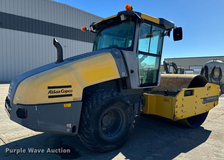 image for item NI9554 2015 Dynapac CA2500D  single drum vibratory roller