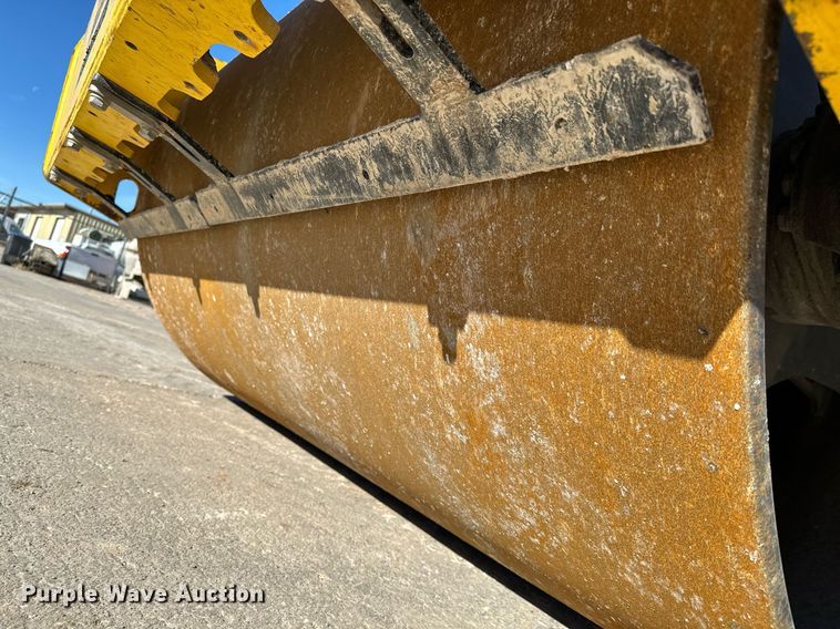 image for item NI9554 2015 Dynapac CA2500D  single drum vibratory roller