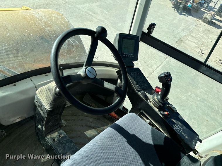 image for item NI9554 2015 Dynapac CA2500D  single drum vibratory roller