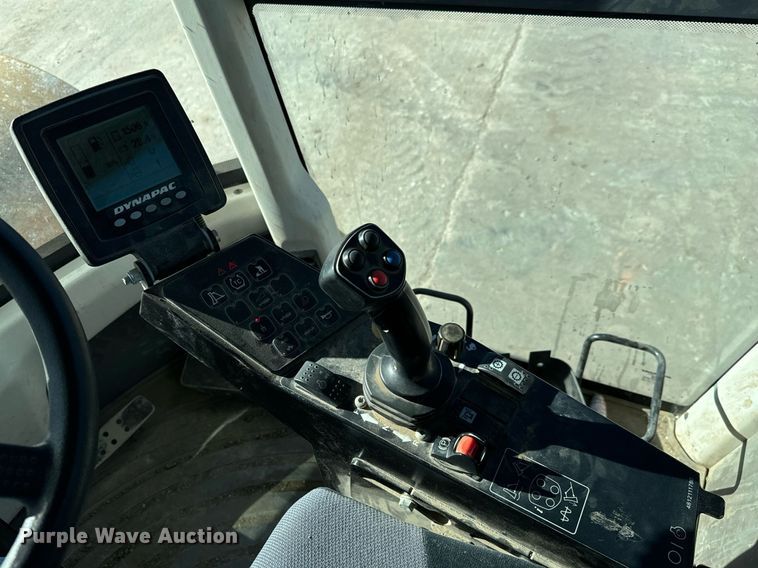 image for item NI9554 2015 Dynapac CA2500D  single drum vibratory roller