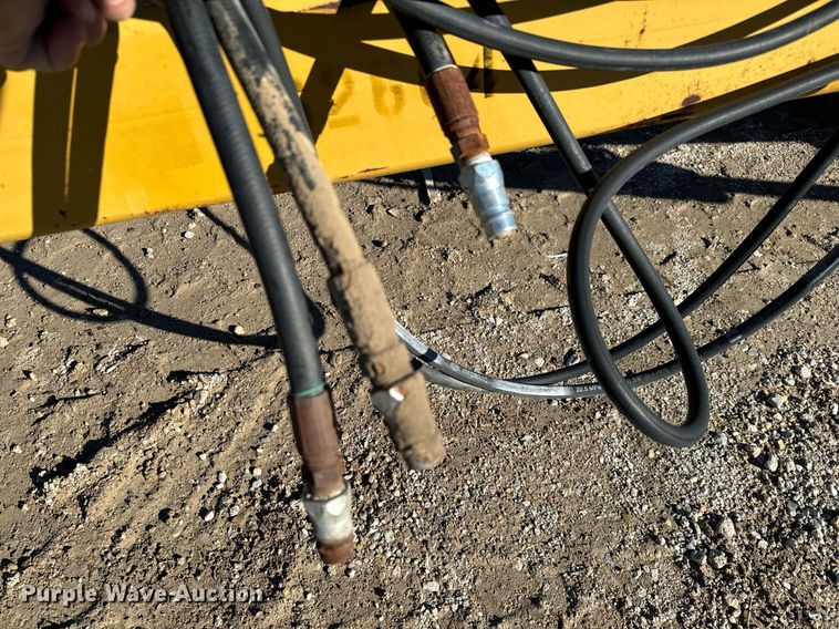 image for item NI9565 Garfield GGB 1200RS  grader blade