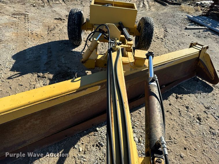 image for item NI9565 Garfield GGB 1200RS  grader blade