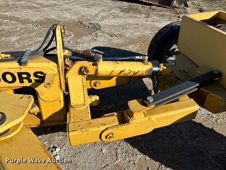 image for item NI9565 Garfield GGB 1200RS  grader blade