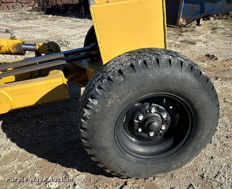 image for item NI9565 Garfield GGB 1200RS  grader blade