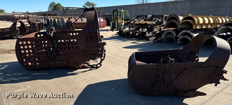 image for item NI9581 (2) drag line buckets