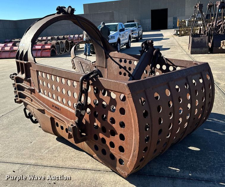 image for item NI9581 (2) drag line buckets