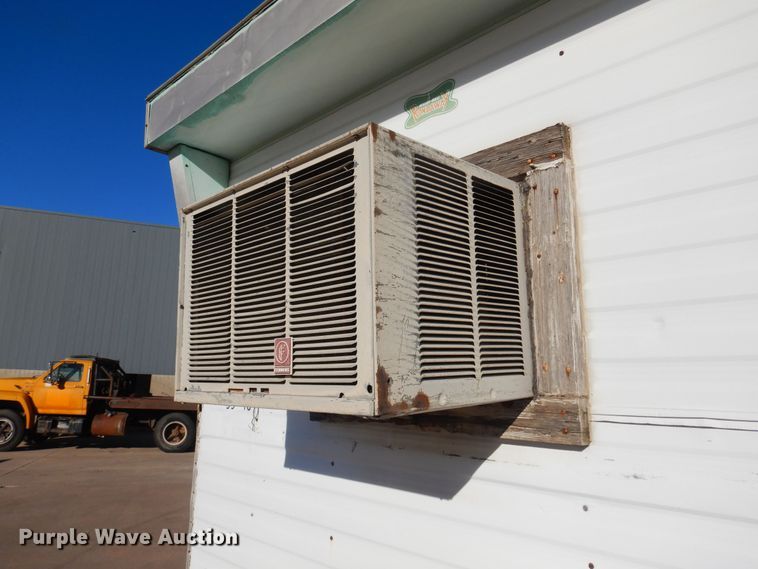 image for item NI9585 1971 Rond  job site trailer