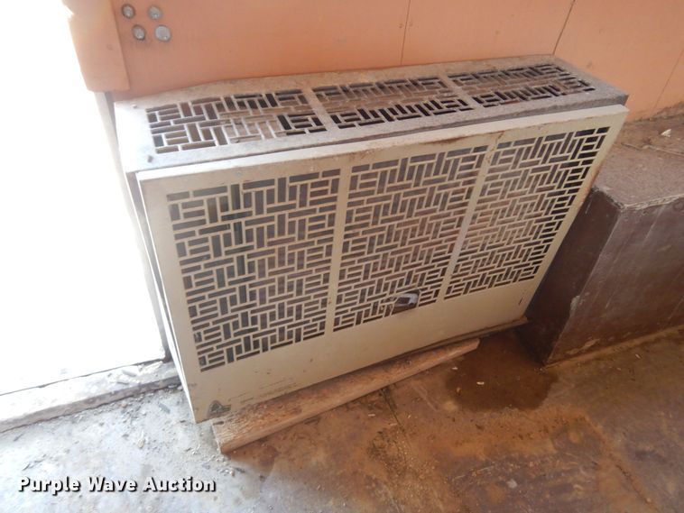 image for item NI9585 1971 Rond  job site trailer