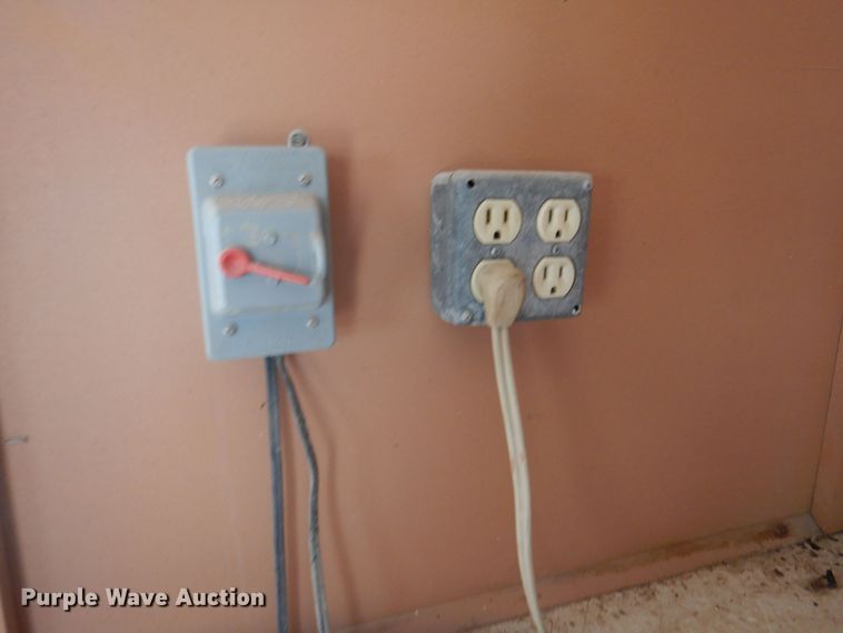 image for item NI9585 1971 Rond  job site trailer