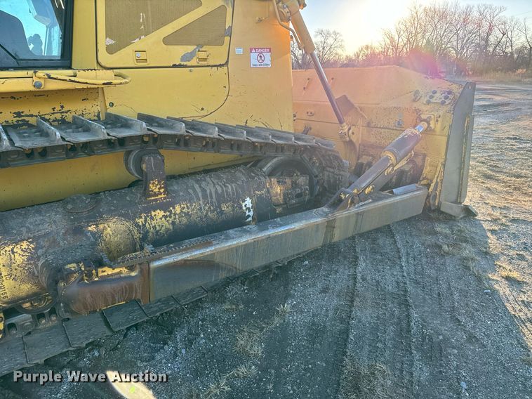 image for item NI9586 2013 Komatsu D65WX-17  dozer