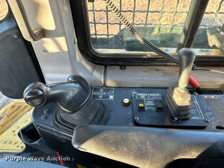 image for item NI9586 2013 Komatsu D65WX-17  dozer