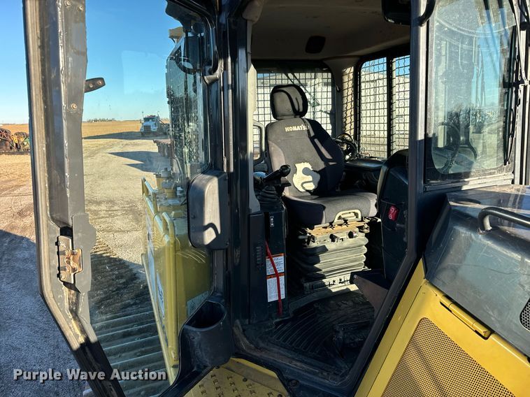 image for item NI9586 2013 Komatsu D65WX-17  dozer
