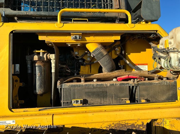 image for item NI9586 2013 Komatsu D65WX-17  dozer