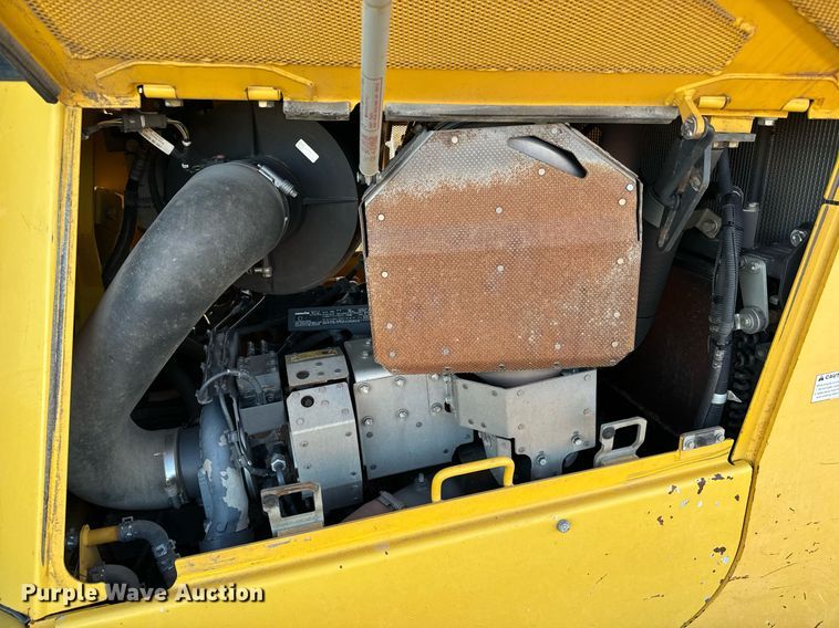 image for item NI9586 2013 Komatsu D65WX-17  dozer