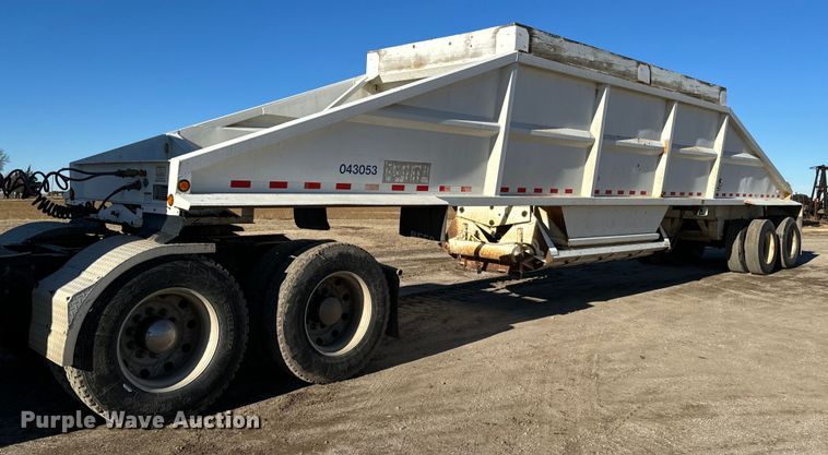 image for item NI9590 2005 Corn Belt S-4202  bottom dump trailer