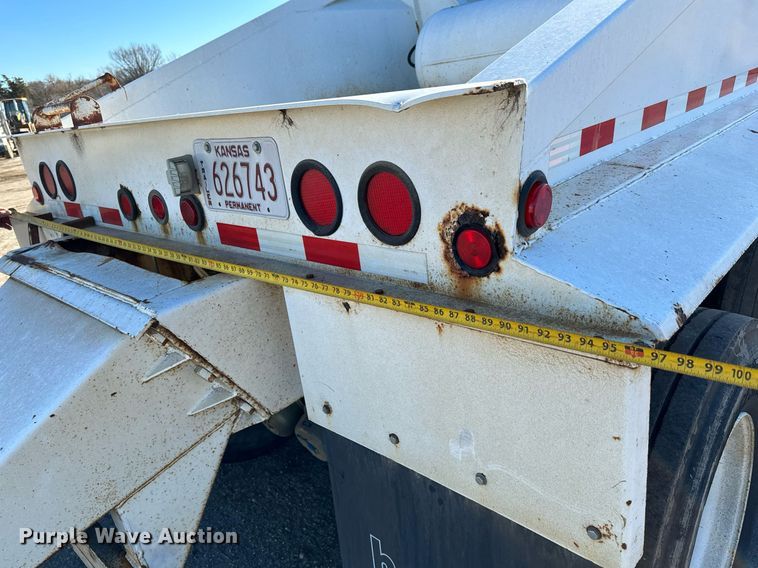 image for item NI9590 2005 Corn Belt S-4202  bottom dump trailer